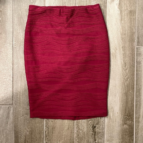 Mossimo Maroon Textured Pencil Skirt 100% Polyester Size S - Picture 1 of 8